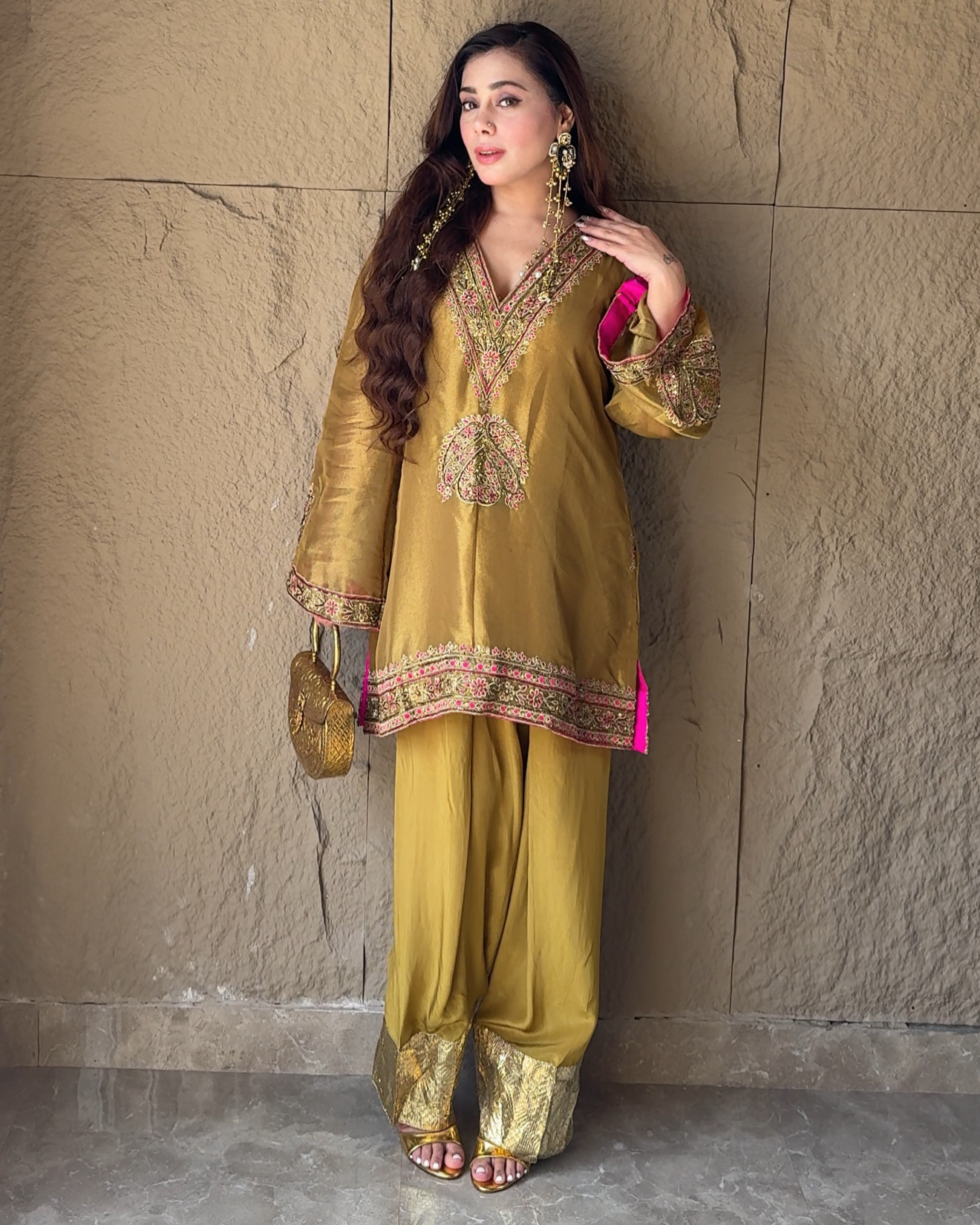 Heena Farshi Suit Set
