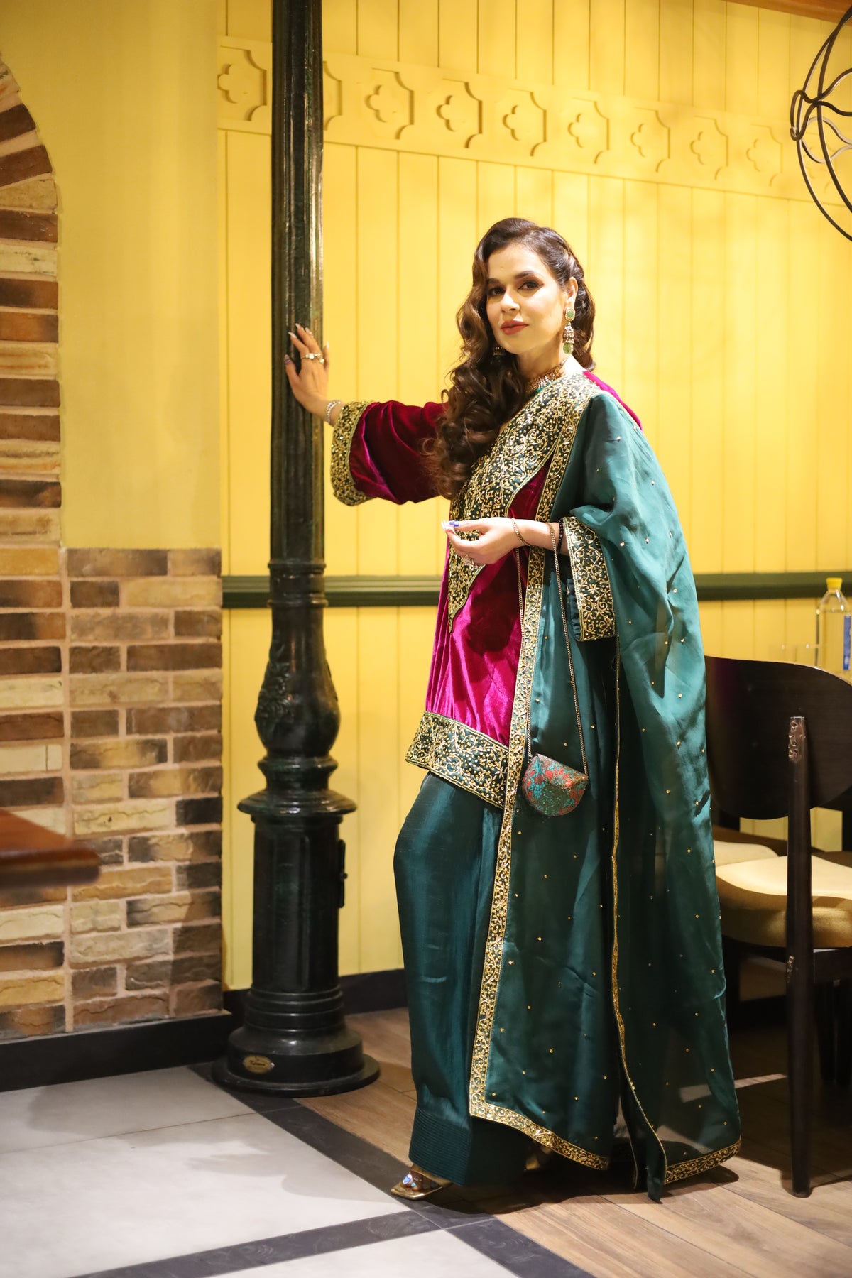 Makhmali Nazakat Suit