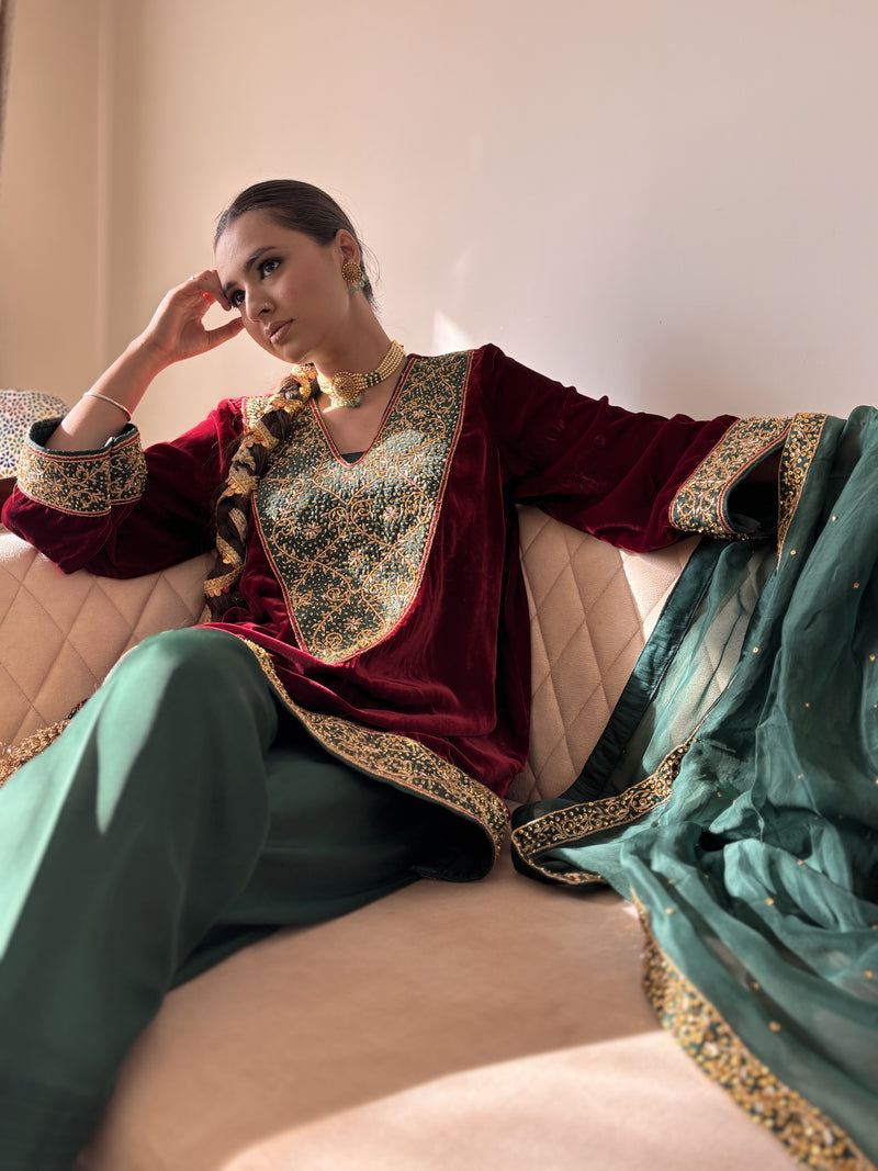 Makhmali Nazakat Farshi Suit