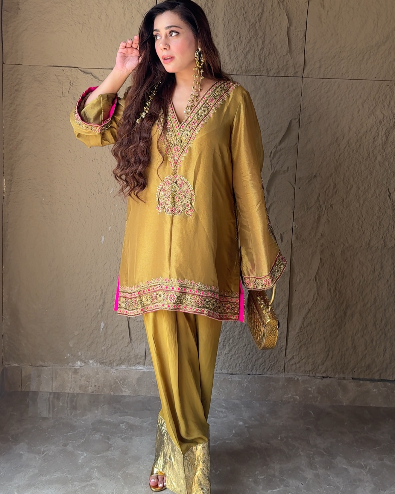 Heena Farshi Suit Set